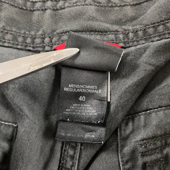 The North Face Cargo Shorts Mens Size 40 Dark Gray Utility - Picture 7 of 13